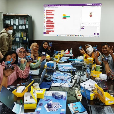 AWS-Teachers-Training.jpg