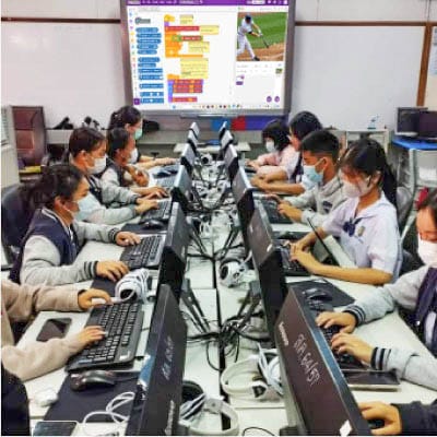 Student-Training-on-AI-2.jpg