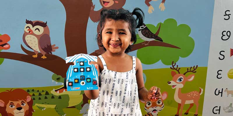 Wizbot apple官网 Educational Robot Toy for Early Education in Vadodara Smart Anganwadi 