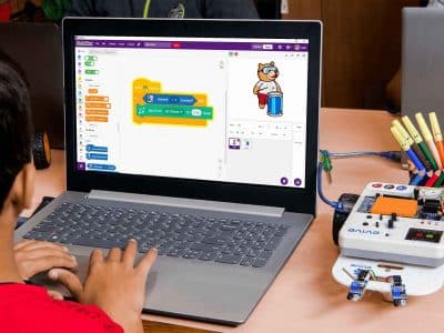Child-programming-on-Pictoblox.jpg